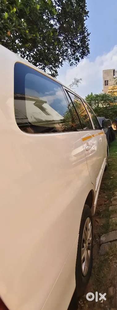 Toyota Innova 2015 Diesel Well Maintained And Excellent Condition