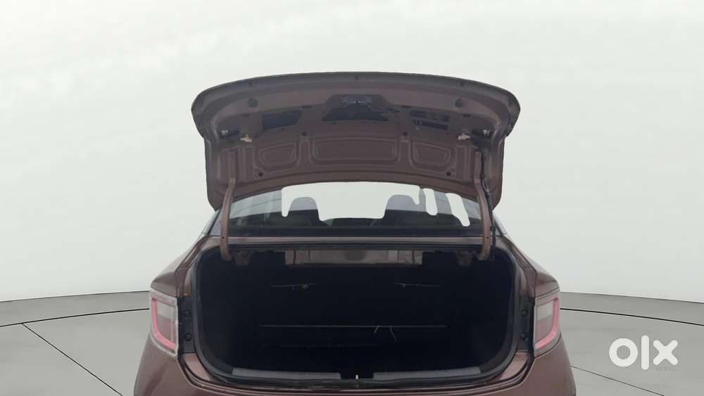 Hyundai Aura 1.2 S Petrol Amt, 2020, Petrol