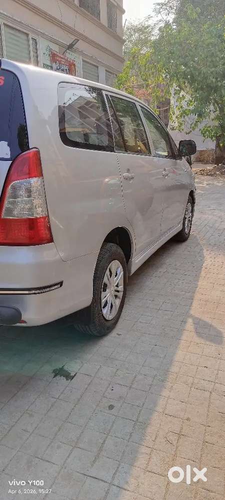 Toyota Innova 2012 Diesel 59000 Km Driven