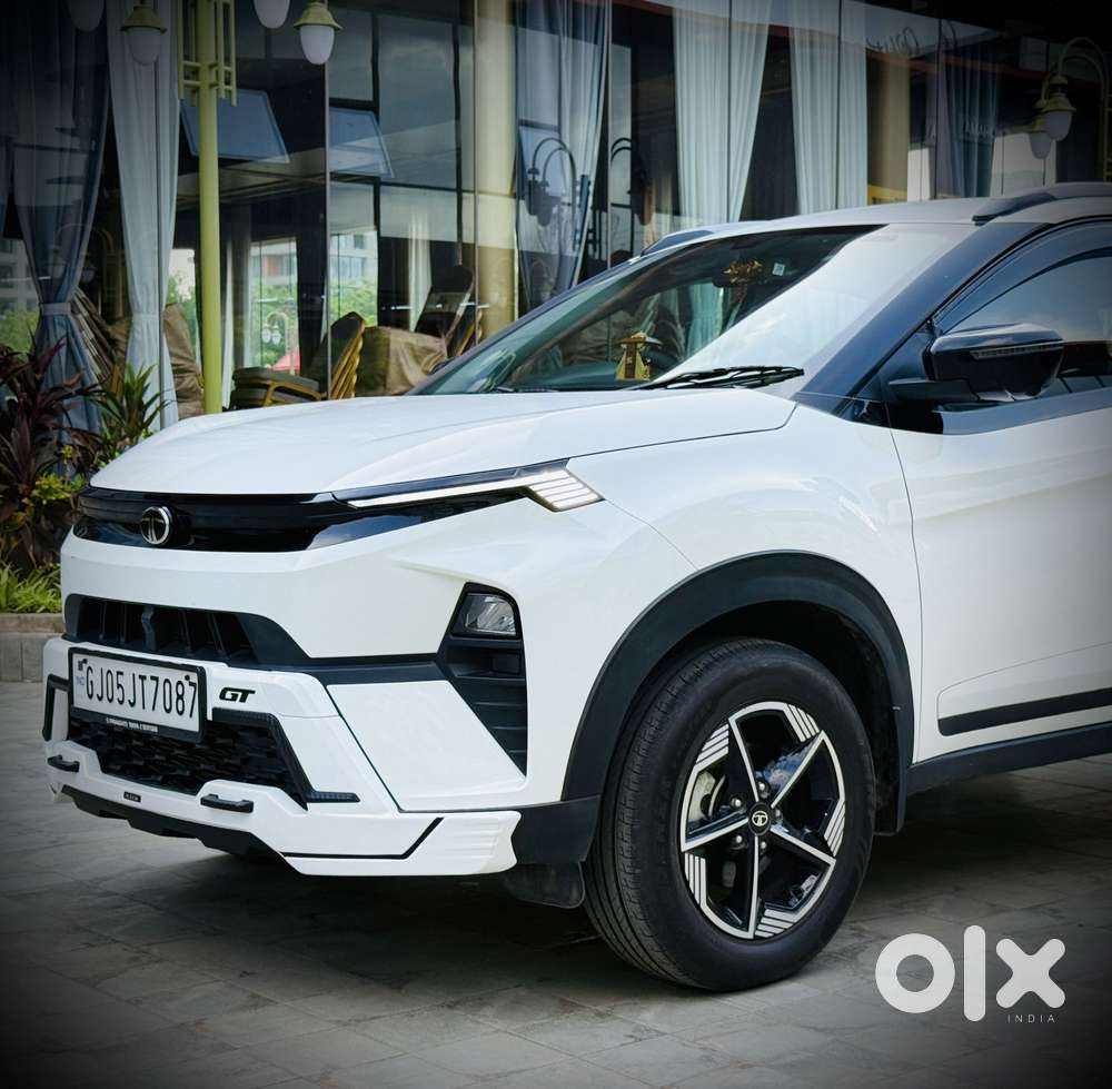 Tata Nexon Creative Plus 1.2 Revotron Petrol 7dca, 2025, Petrol