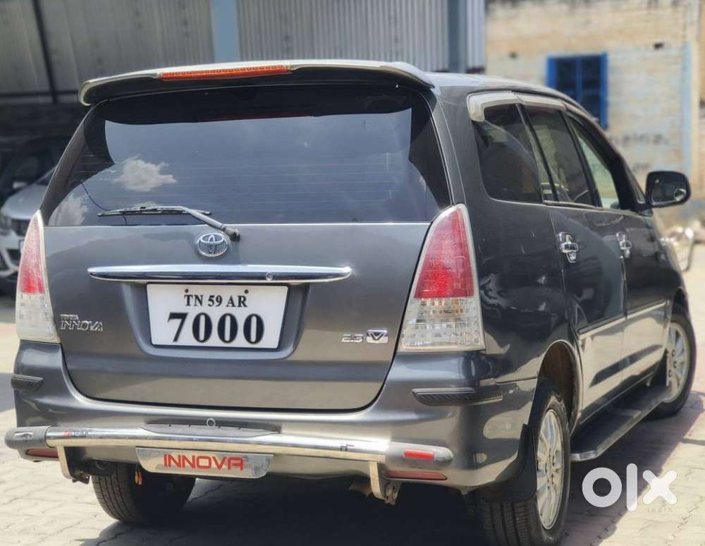 Toyota Innova 2.5 V 7 Str, 2011, Diesel