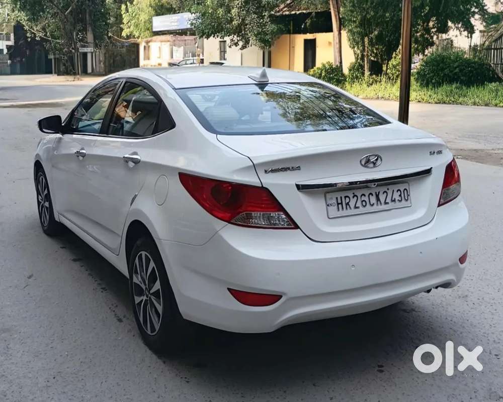 Hyundai Verna Fluidic 1.6 Vtvt Sx, 2014, Petrol