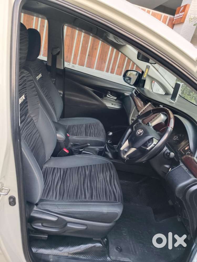 Toyota Innova Crysta 2.4 V 8 Str, 2021, Diesel