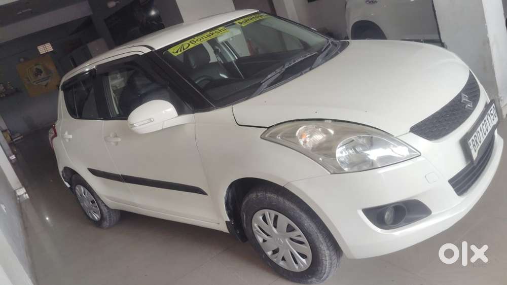 Maruti Suzuki Swift Vxi 1.2 Abs Bs-iv, 2014, Petrol