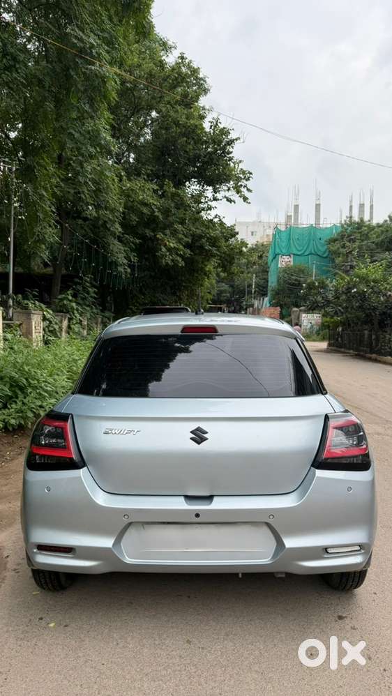 Maruti Suzuki Swift Vxi 2025