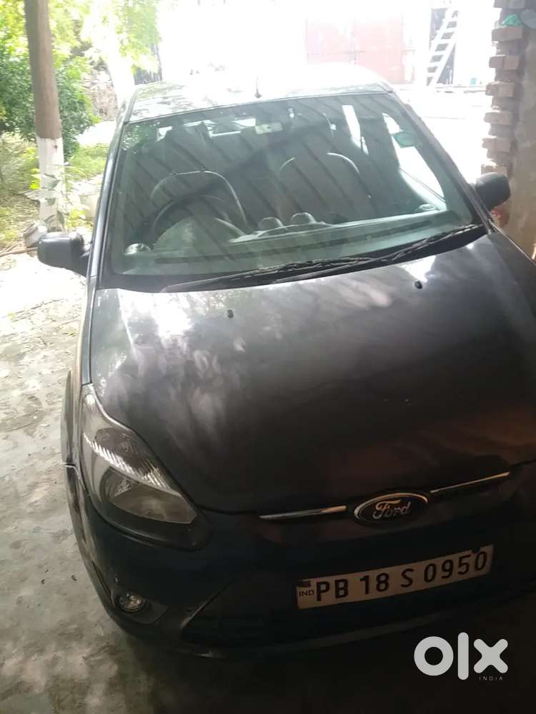 Ford Figo Diesel Titanium 2010