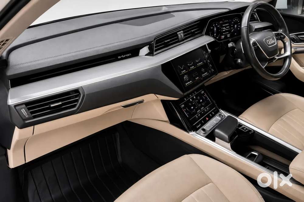 Audi Q8 E-tron, 2023, Electric