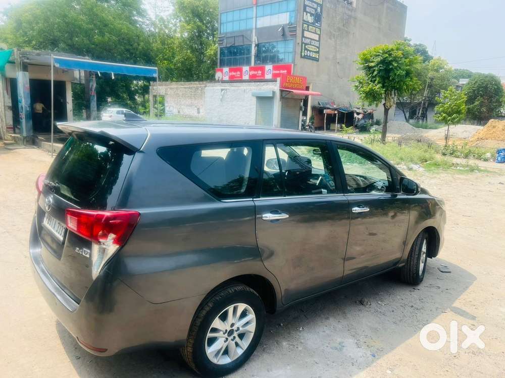 Toyota Innova Crysta 2018