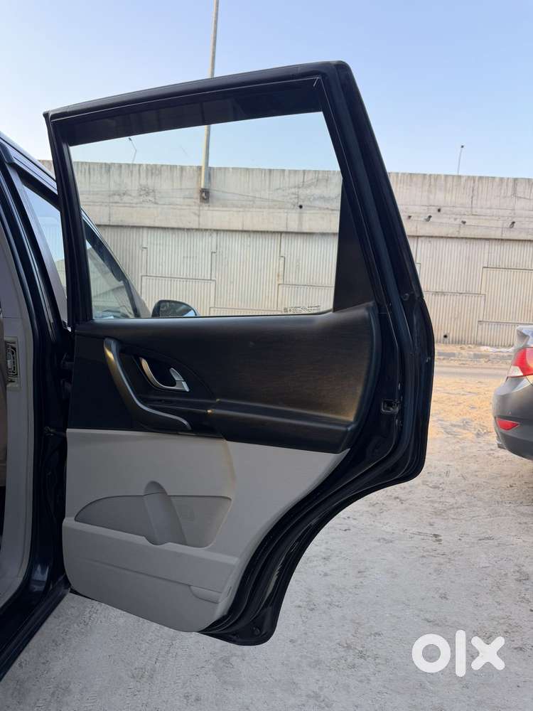 Mahindra Xuv500 W8, 2017, Diesel