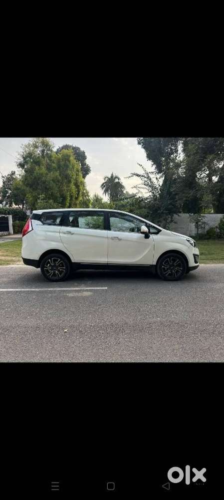 Mahindra Marazzo M8, 2019, Diesel