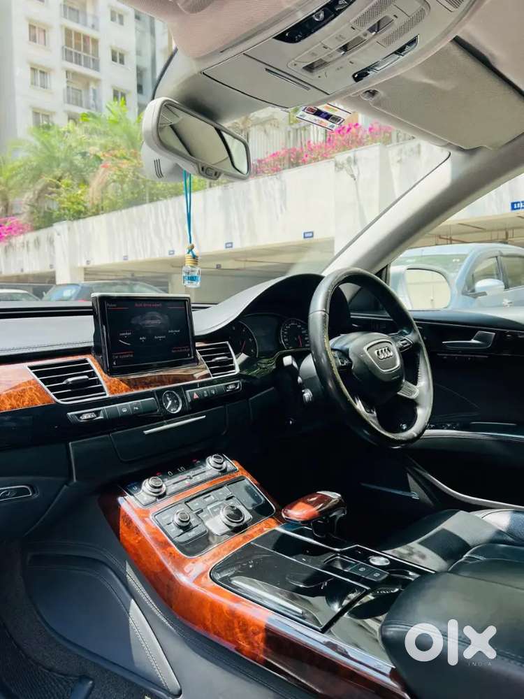 Audi A8 2014 Diesel 1,02,000 Km Driven