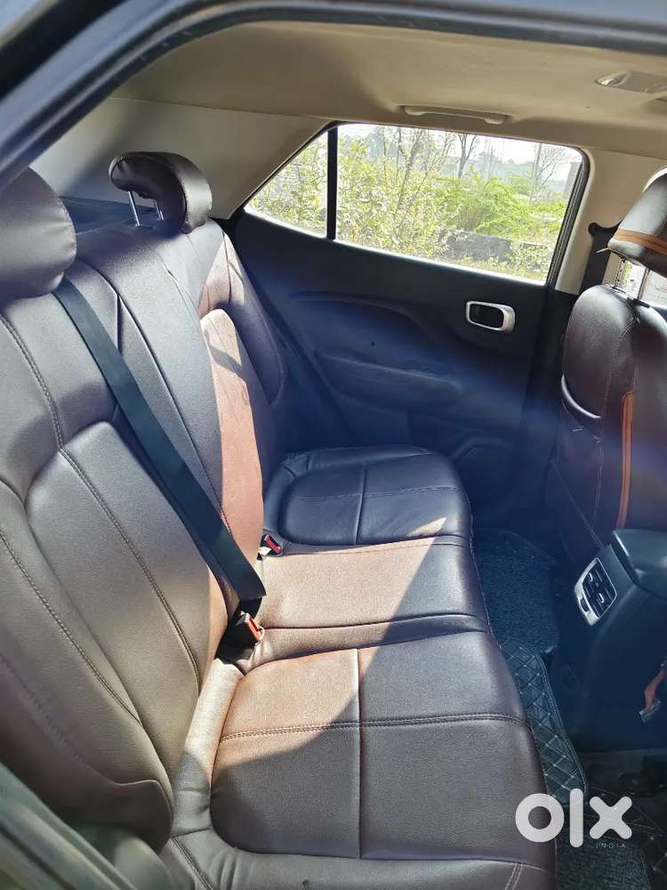 Hyundai Venue 2019 Petrol 62589 Km Driven