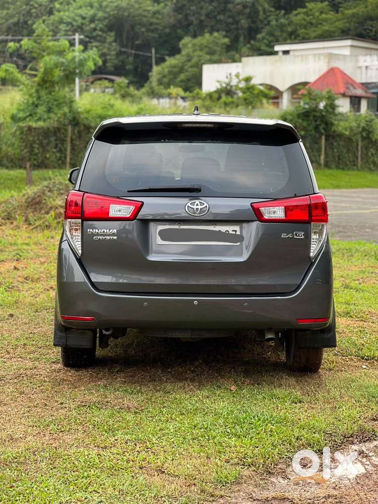 Toyota Innova Crysta 2.4 G Mt, 2016, Diesel