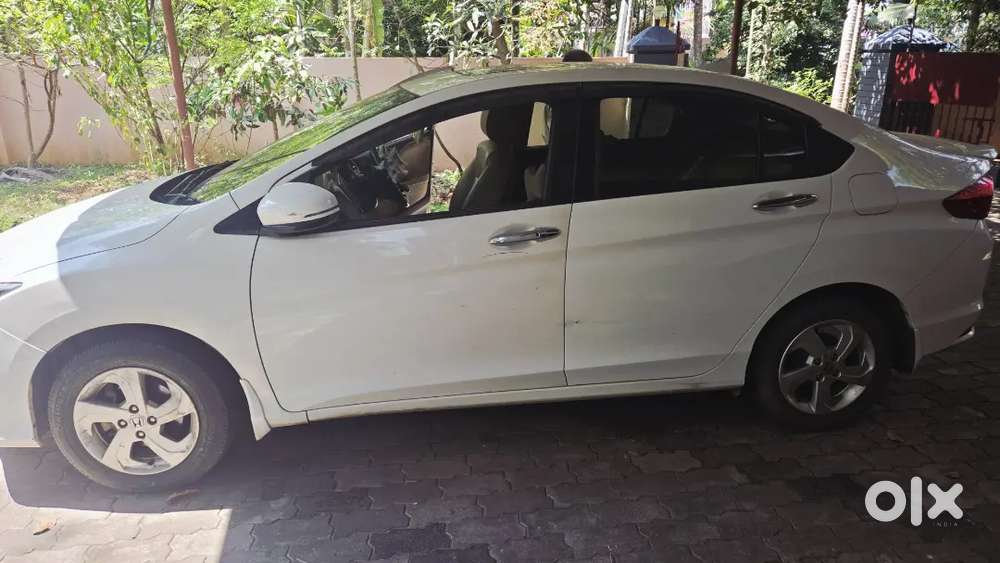 Honda City 2015 Petrol Full Option- Very Well Maintained- Vxo