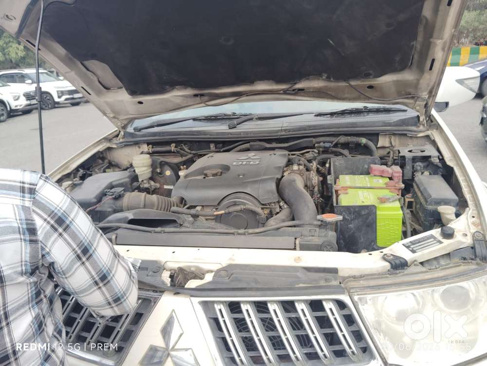 Mitsubishi Pajero Sport 2.5 Manual, 2013, Diesel