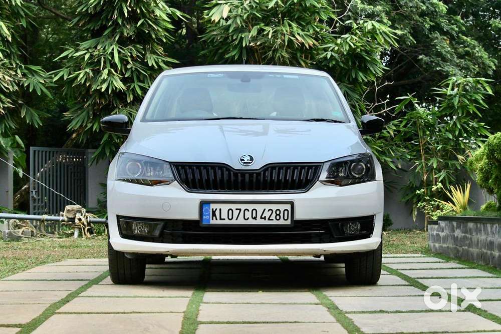 2018 Skoda Rapid 1.6 Petrol Style Mt