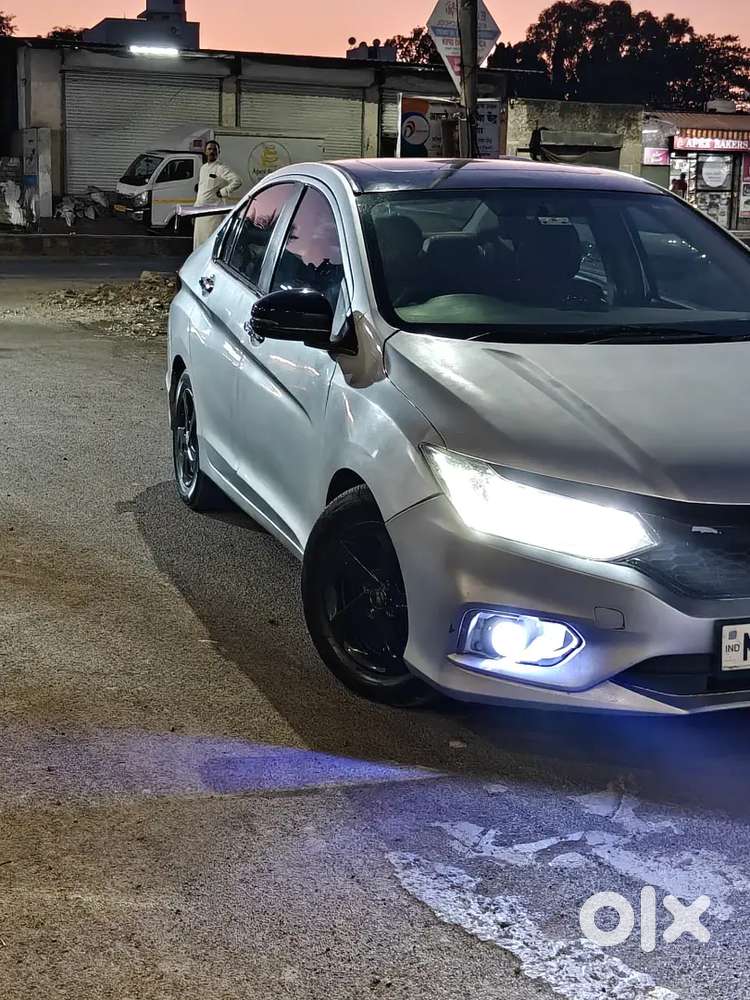 Honda City 1.5 Zx 2014 Top Model Sunroof With Button Start