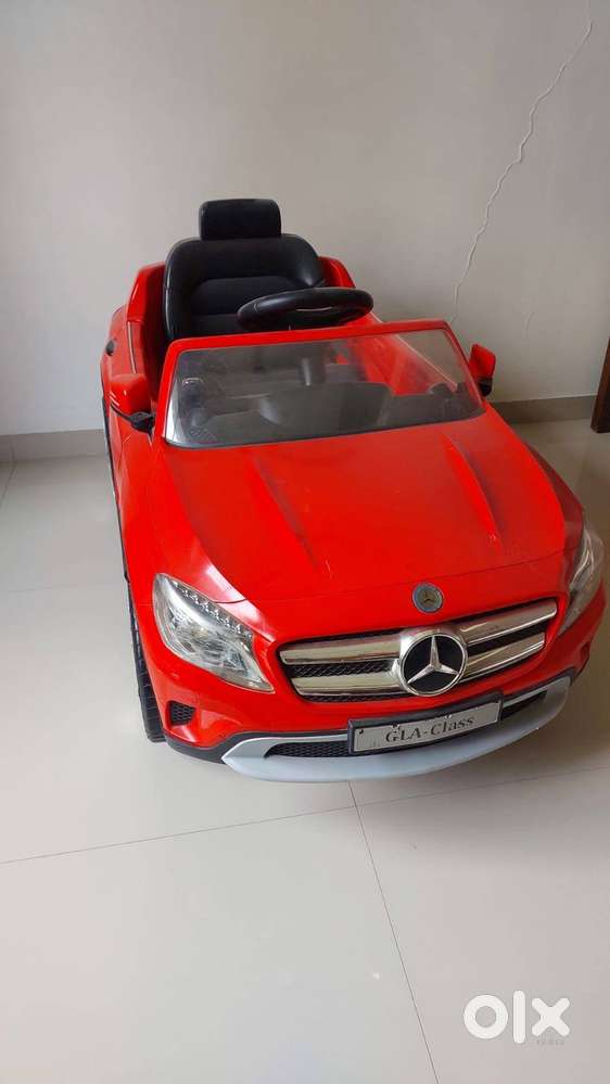 Mercedes-Benz GLA Kids Electric Ride-On Car  New Battery  Excellent - Photo 1
