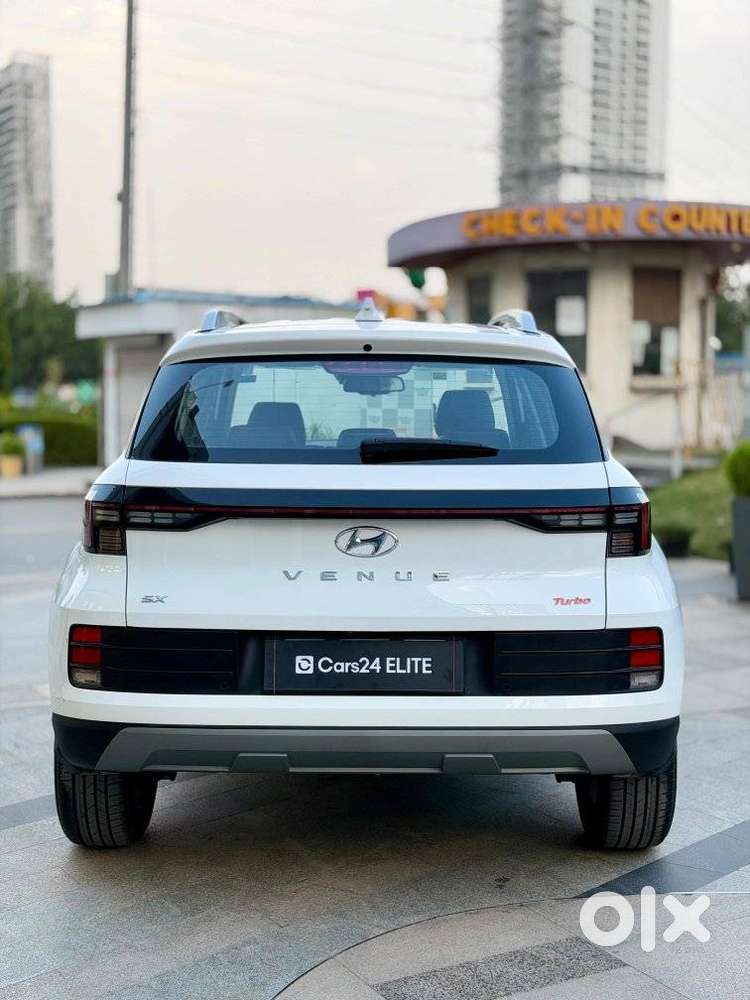 Hyundai Venue Sx Plus Turbo Dct, 2025, Petrol