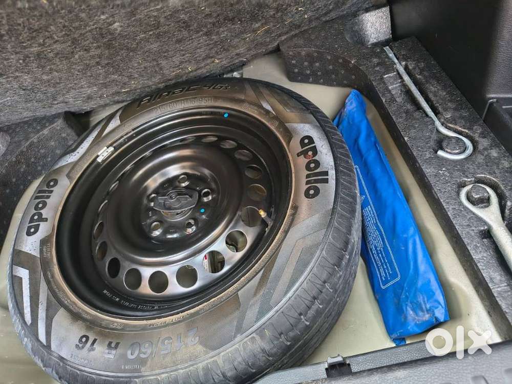 Maruti Suzuki Brezza 1.5 Zxi Plus Smart Hybrid, 2022, Petrol