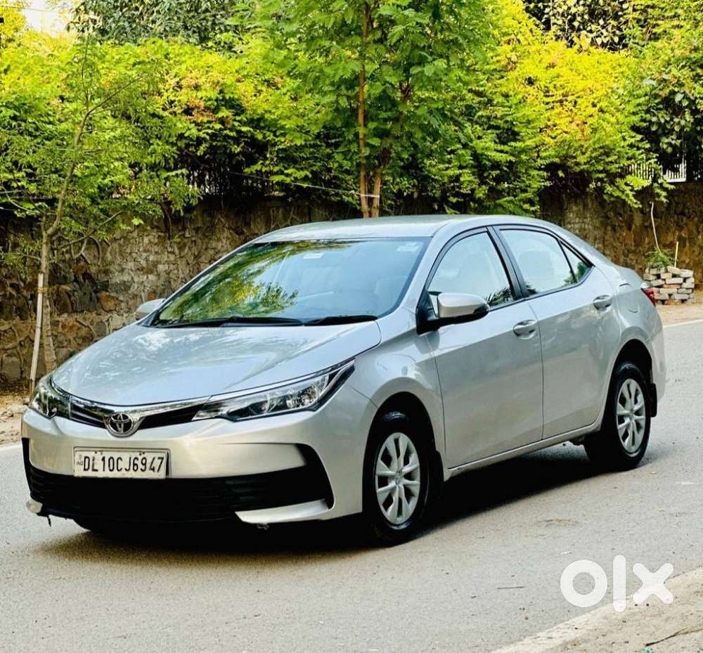 Toyota Corolla Altis 1.8 J, 2017, Petrol