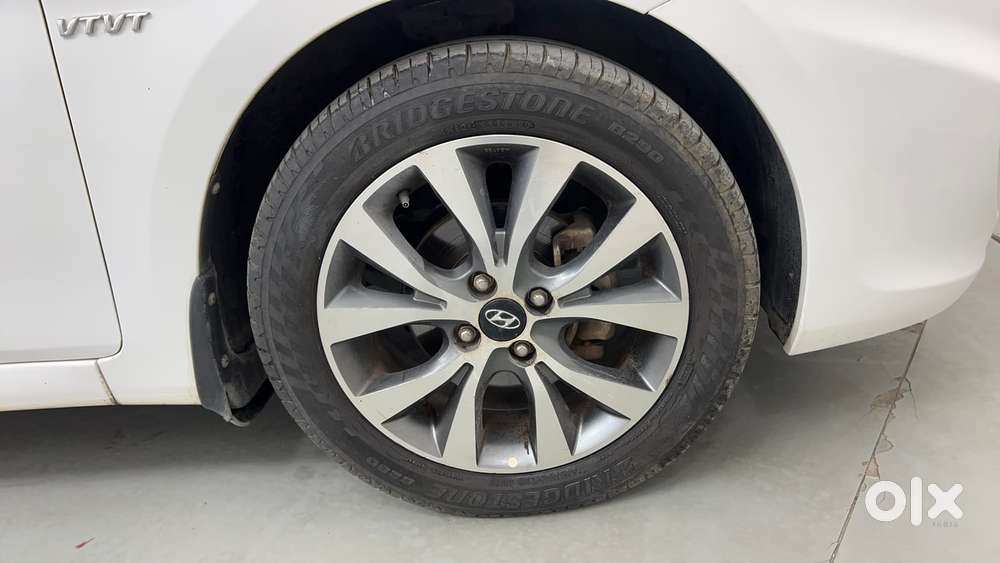 Hyundai Verna 1.6 Vtvt Sx, 2013, Petrol