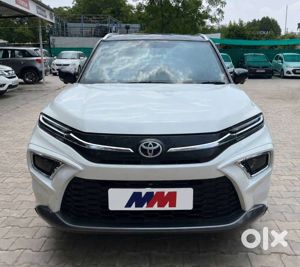 Toyota Urban Cruiser Hyryder 1.5 V Hybrid, 2023, Petrol