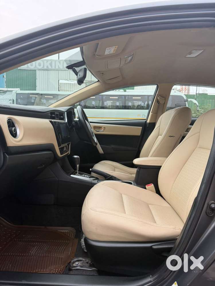 Toyota Corolla Altis 1.8 G Cvt, 2017, Petrol