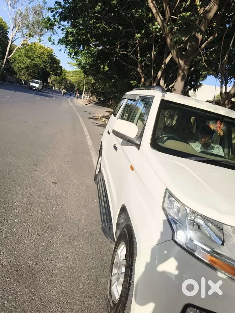 Mahindra Tuv 300 2017 Diesel 43000 Km Driven