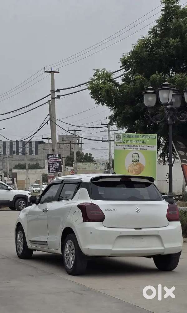 ​maruti Swift Lxi (nov 2020) | 1st Owner | Company Service Record