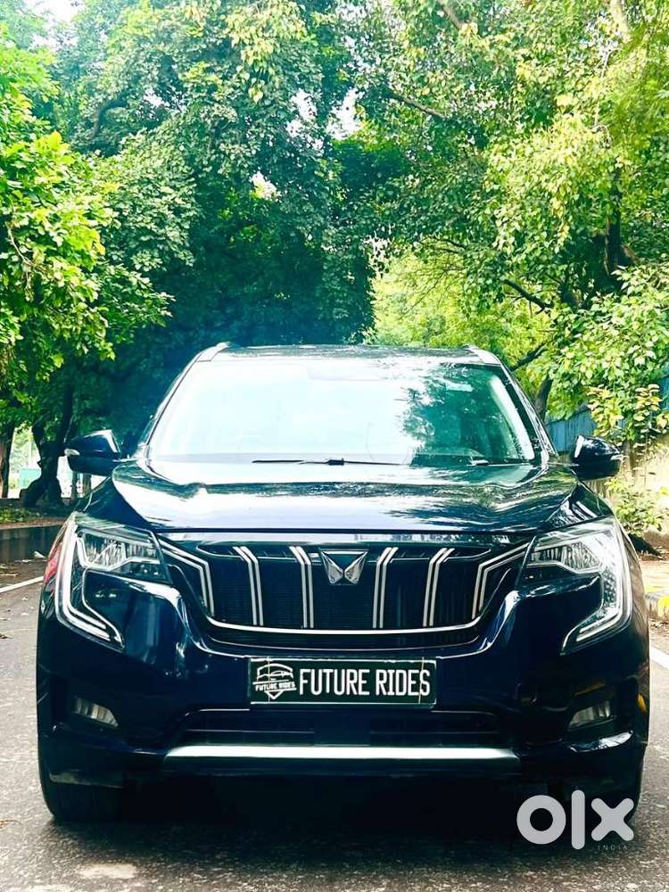 Mahindra Xuv700 2.0 Ax 7 Petrol Mt Str, 2023, Petrol