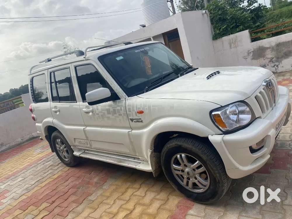 Mahindra Scorpio Vlx 2014