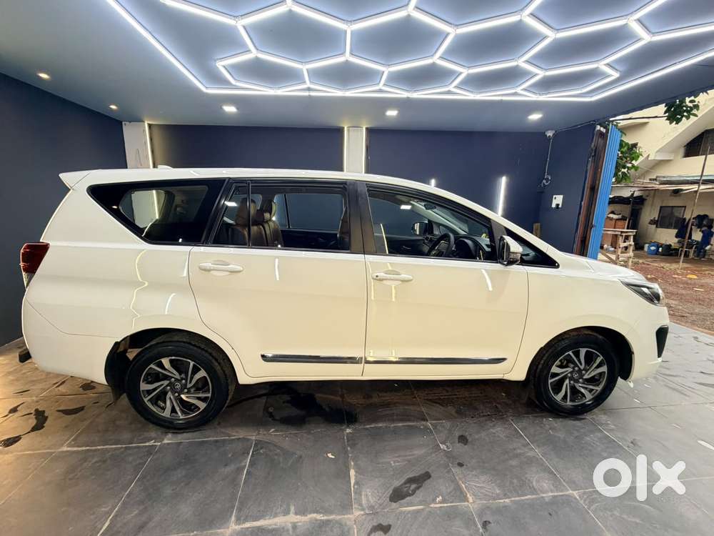 Toyota Innova Crysta 2.4 G Mt 8s, 2021, Diesel