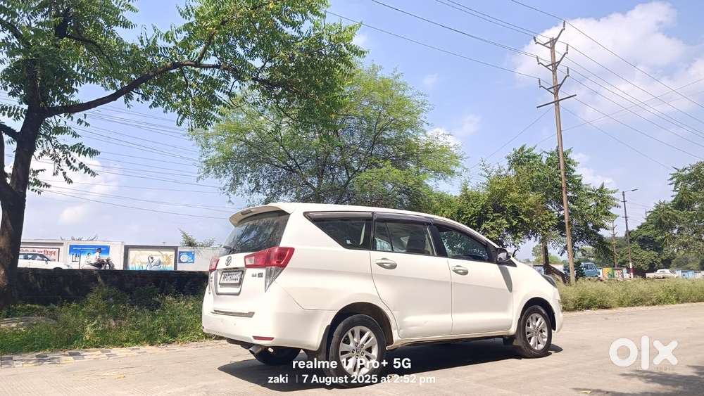 Toyota Innova Crysta 2.8 Gx At, 2016, Diesel