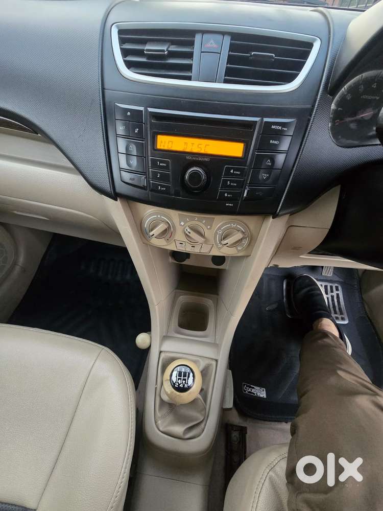 Maruti Suzuki Swift Dzire 1.2 Vxi Bsiv, 2014, Petrol