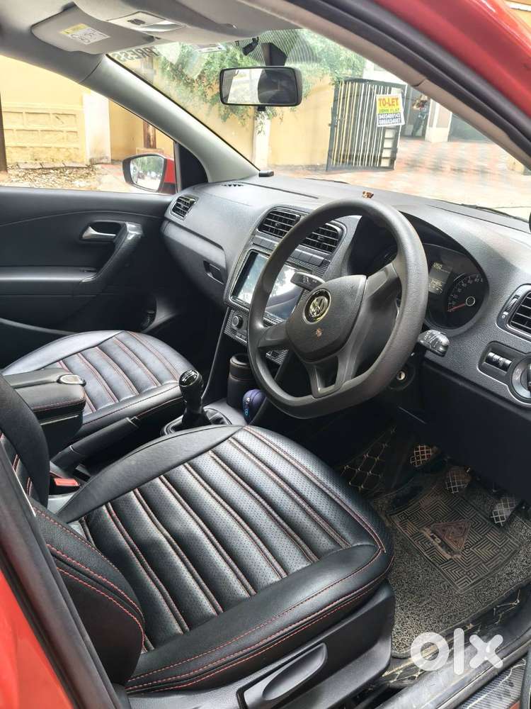 Volkswagen Polo 1.0 Tsi Comfortline Petrol – Flash Red Color