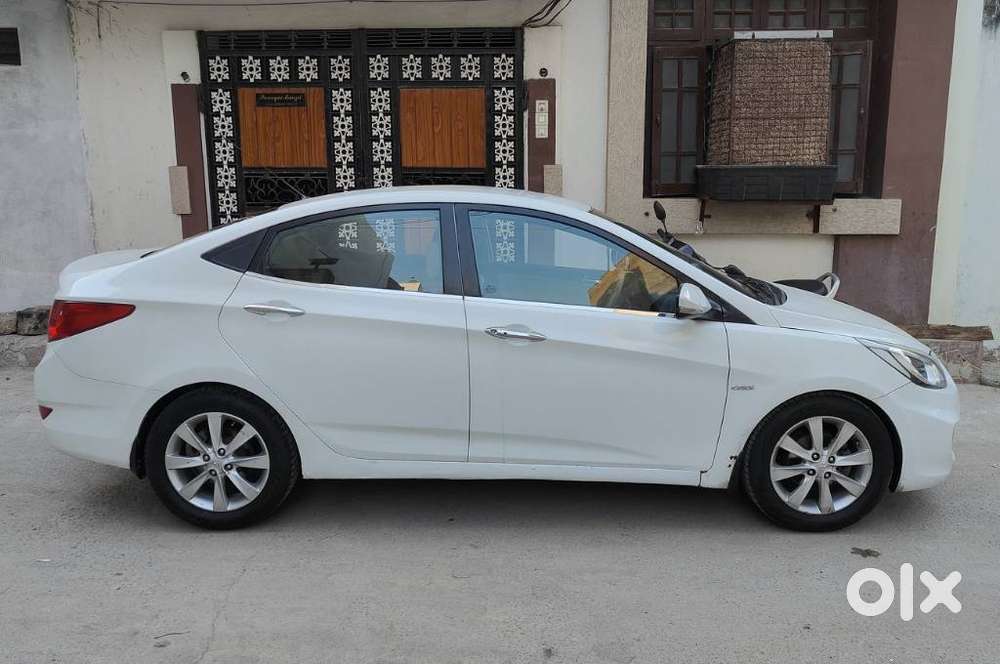 Hyundai Verna Fluidic 1.6 Crdi Sx Opt, 2011, Diesel