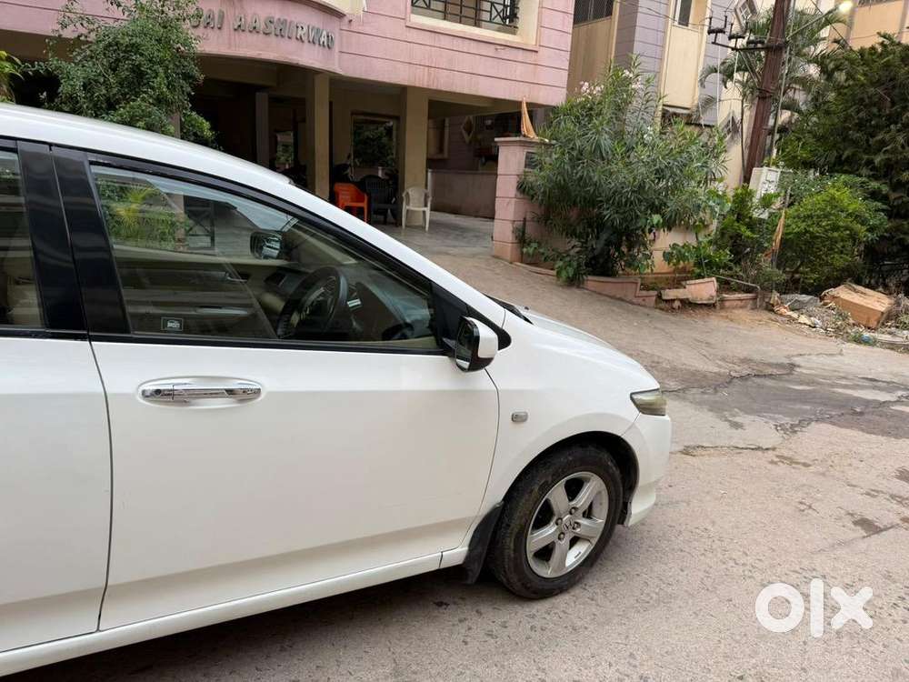 Honda City Ivtech Petrol 2010 --excellent Condition. Ready To Drive