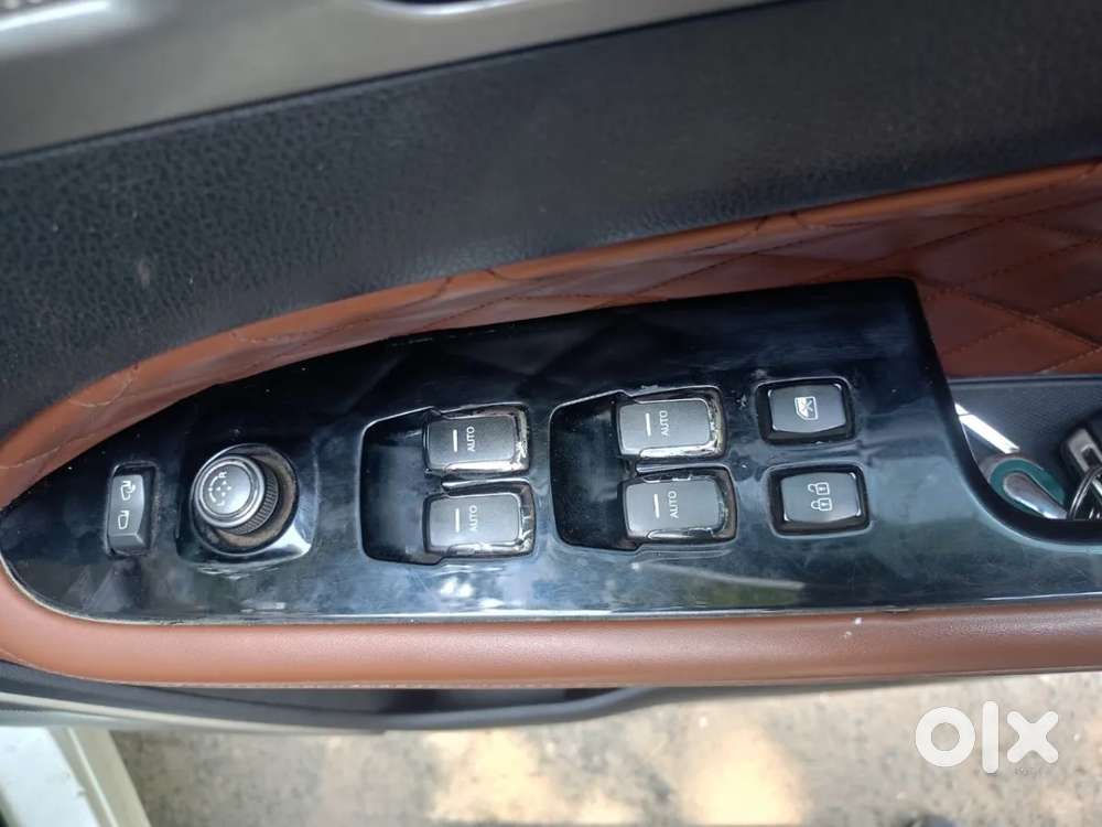 Mahindra Alturas G4 4wd At, 2019, Diesel