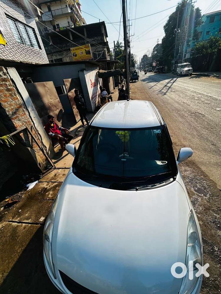 Maruti Suzuki Dzire 2015 Petrol Well Maintained