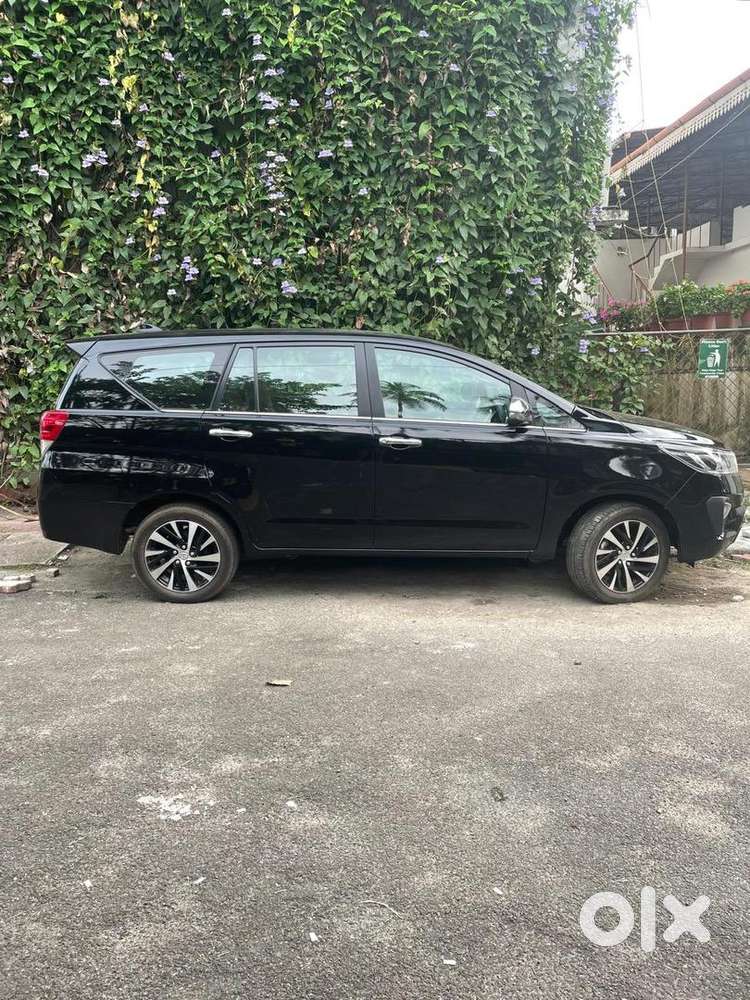 Toyota Innova Crysta 2021