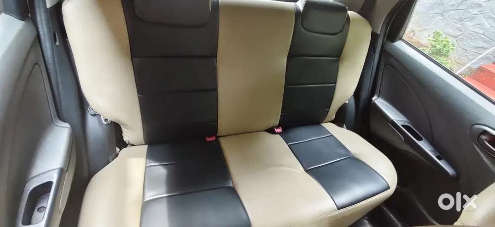 Toyota Etios Liva 2012