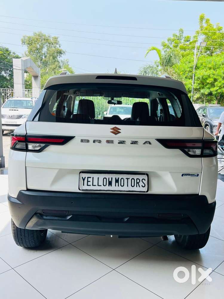 Maruti Suzuki Brezza 1.5 Vxi Smart Hybrid, 2022, Petrol