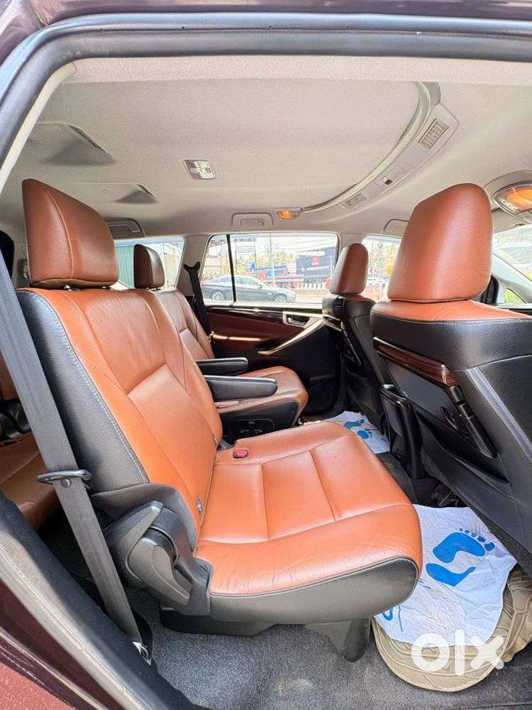 Toyota Innova Crysta 2.8 Z, 2016, Diesel