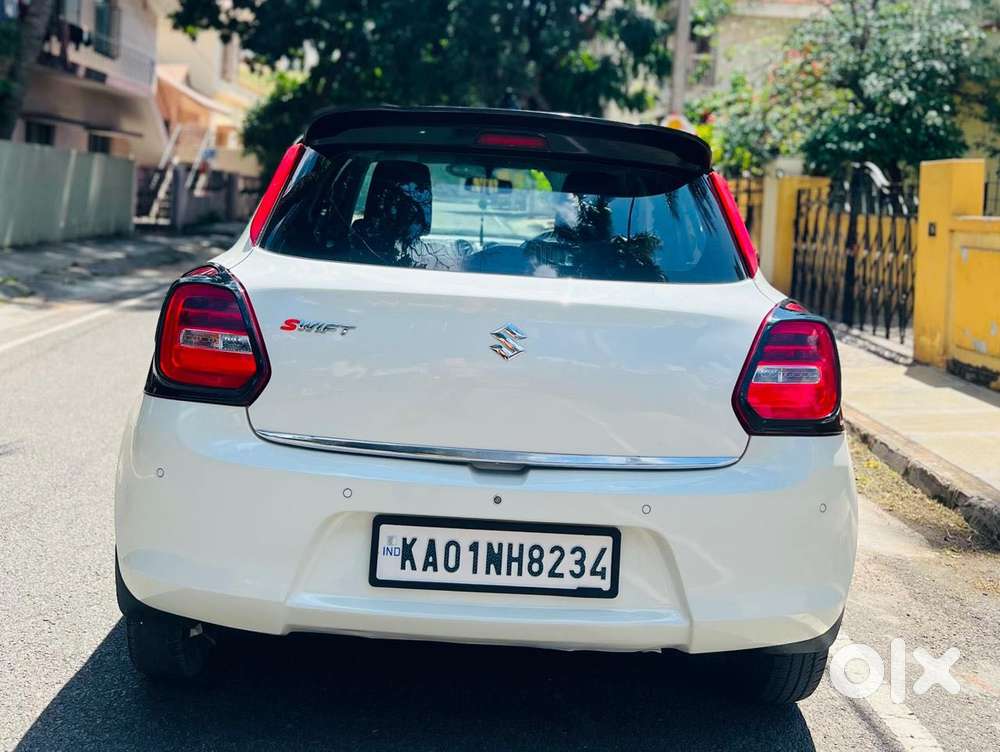 Maruti Suzuki Swift Vxi Optional, 2020, Petrol