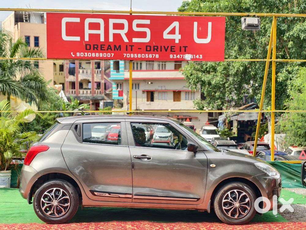 Maruti Suzuki Swift 1.2 Lxi (o), 2022, Petrol