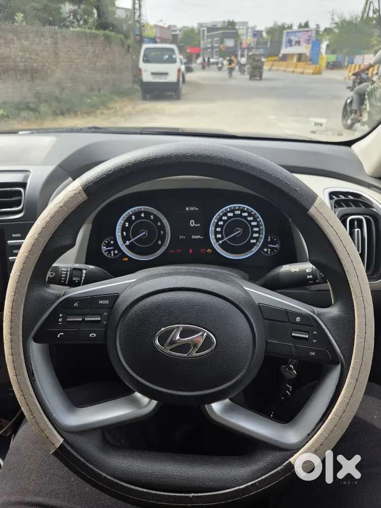 Hyundai Creta 2021 Black Beauty Only 25000 Kms (non Negotiable Price)