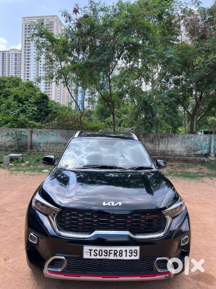 Kia Sonet Petrol 2821