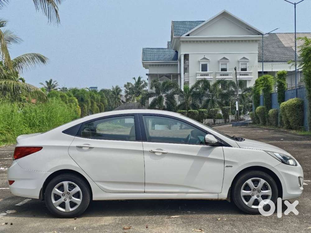 Hyundai Verna 1.6 Ex Vtvt, 2013, Petrol