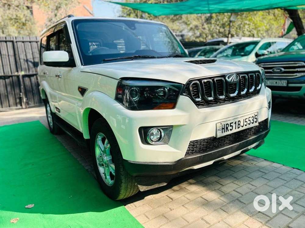Mahindra Scorpio S10, 2016, Diesel